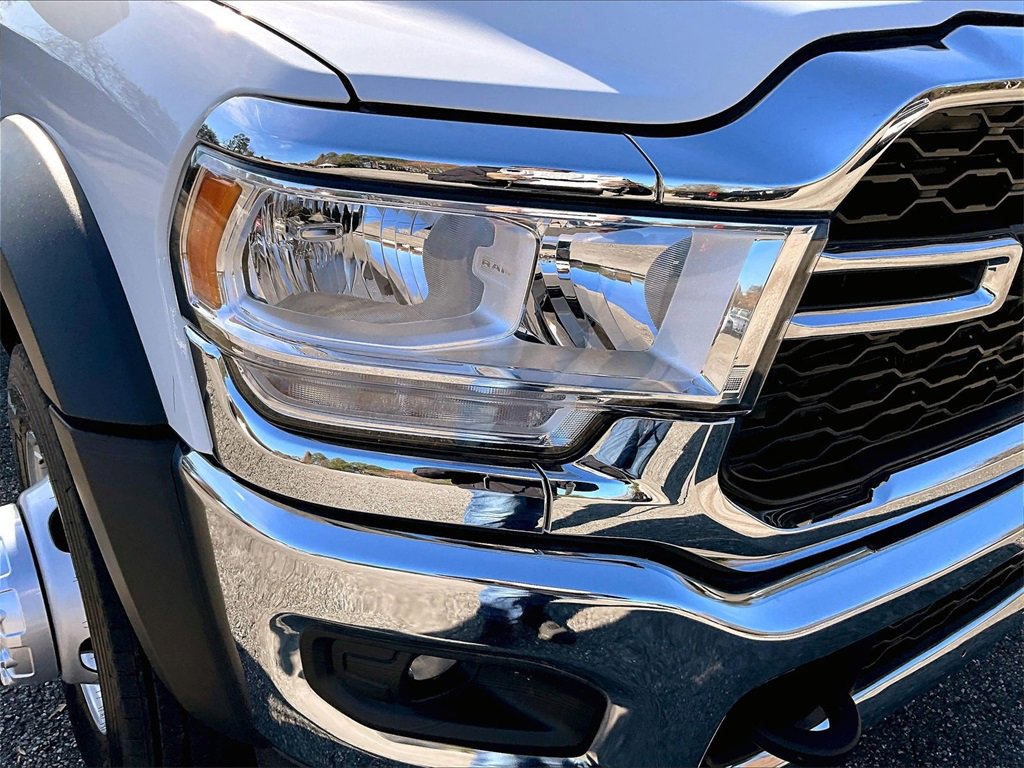 Used 2024 RAM 5500 Tradesman image 25