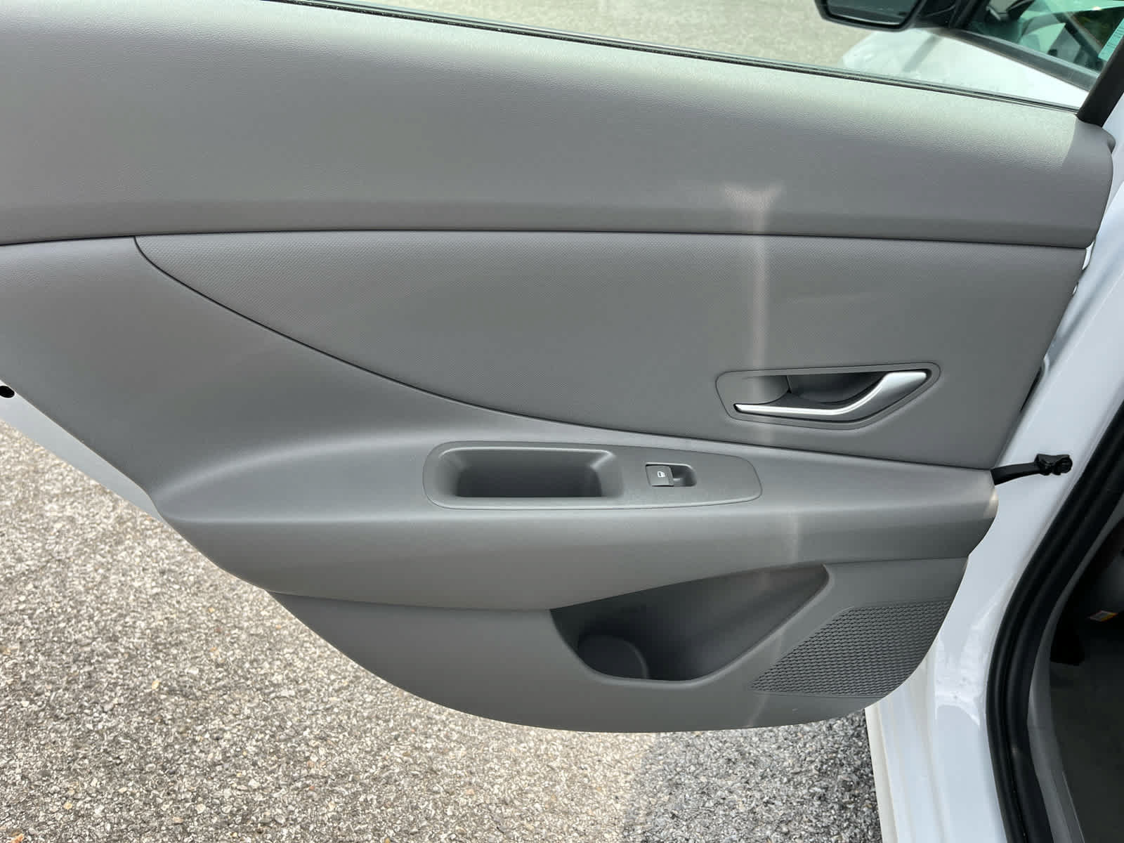 Used 2025 Hyundai Elantra SEL FWD image 23