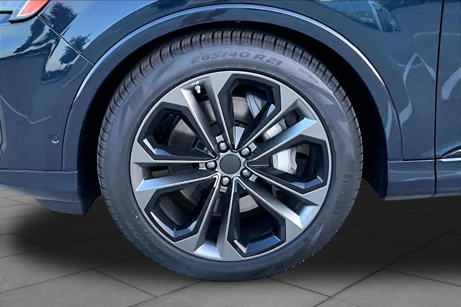 New 2026 Audi Q7 Premium Plus AWD/4WD image 11