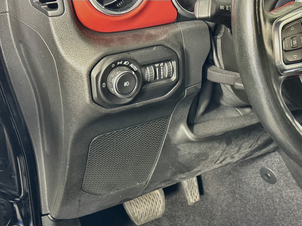 Used 2021 Jeep Wrangler Unlimited Rubicon AWD/4WD image 10