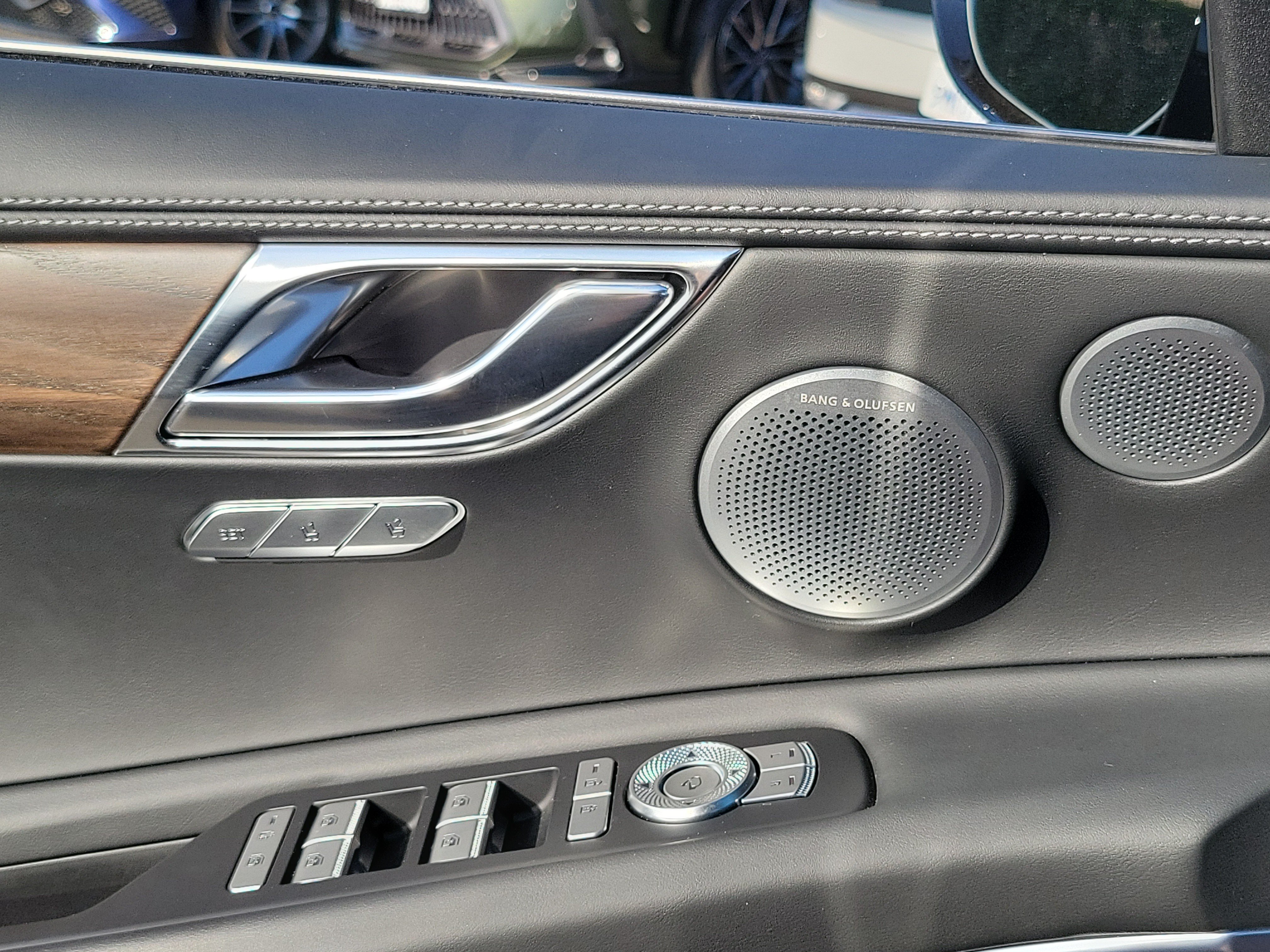 Certified 2026 Genesis GV80 3.5T Advanced AWD/4WD image 15