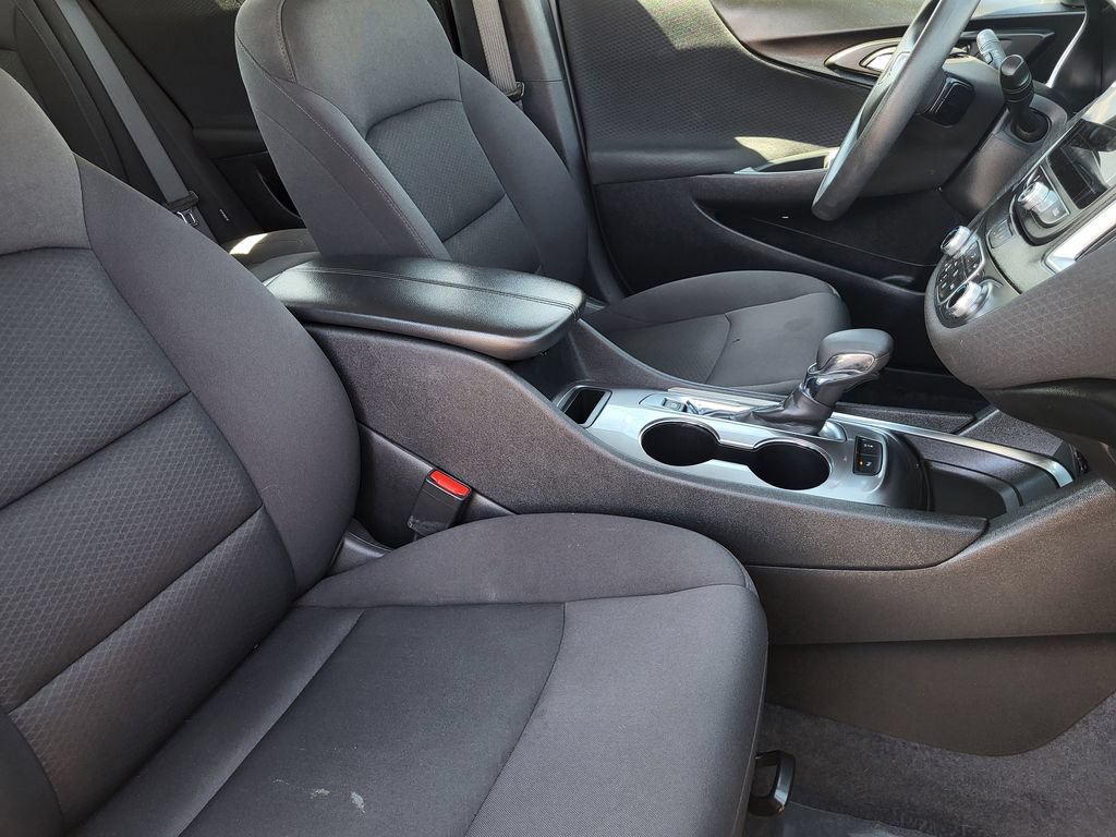 Used 2024 Chevrolet Malibu LT FWD image 11