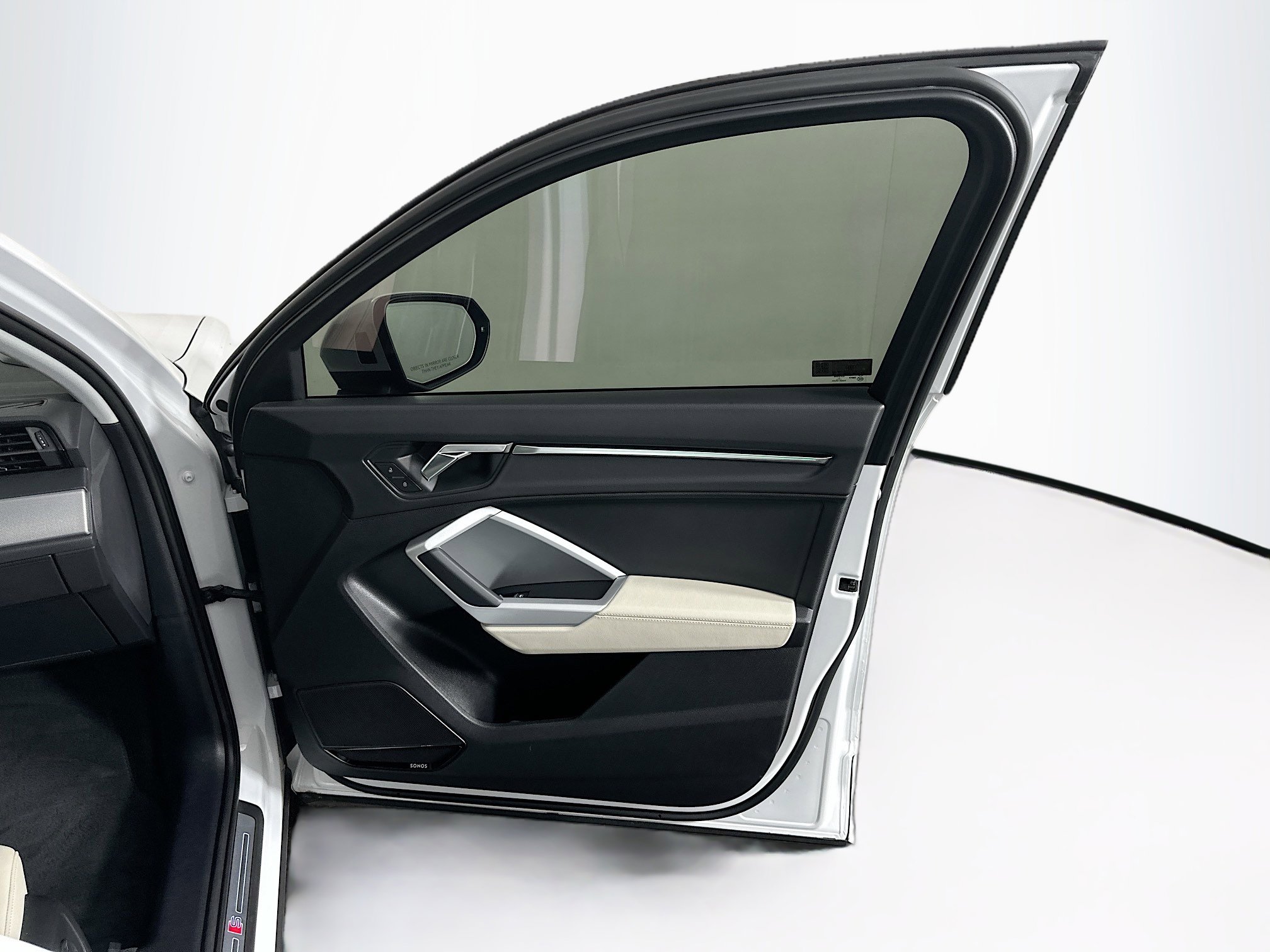 Used 2022 Audi Q3 2.0T Premium Plus w/ Premium Plus Package image 33