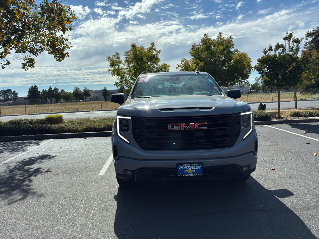 Used 2024 GMC Sierra 1500 Elevation AWD/4WD image 3