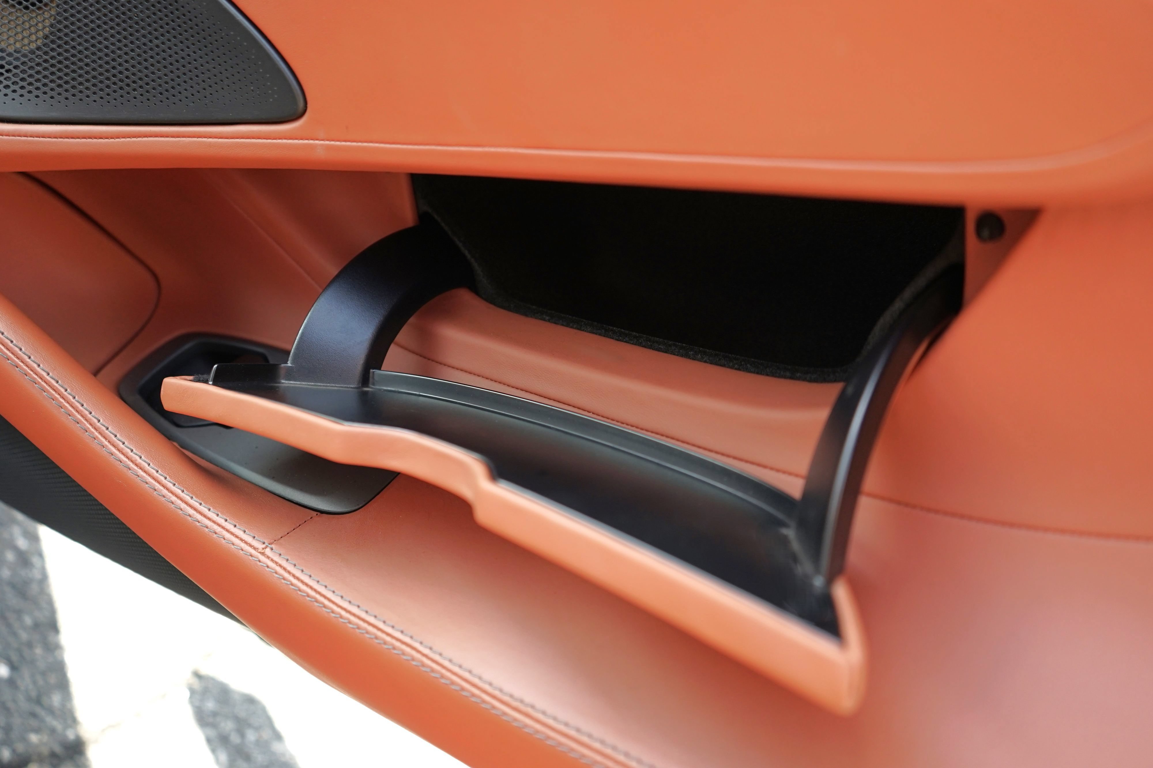 Used 2016 McLaren 570S Coupe RWD image 35