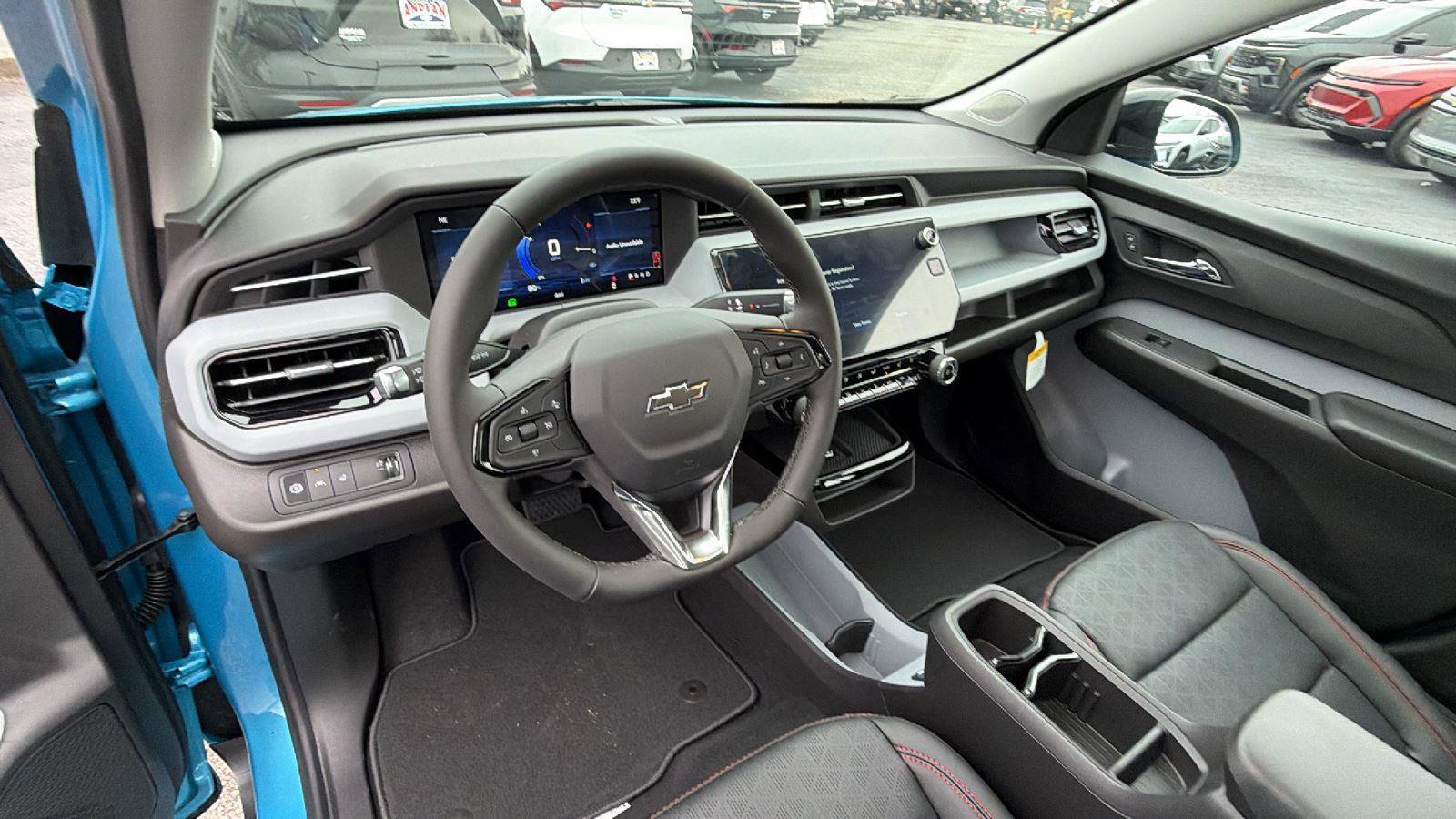 New 2027 Chevrolet Bolt RS w/ Technology Package FWD image 18