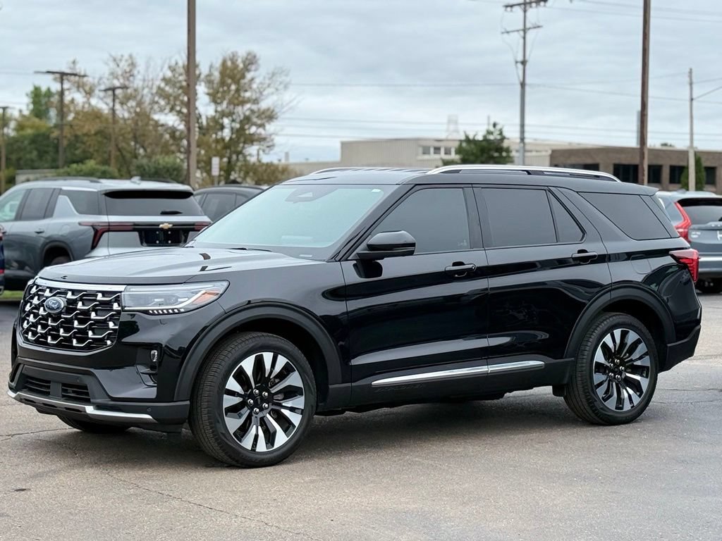 Used 2026 Ford Explorer Platinum w/ LUX Leather Package AWD/4WD image 44
