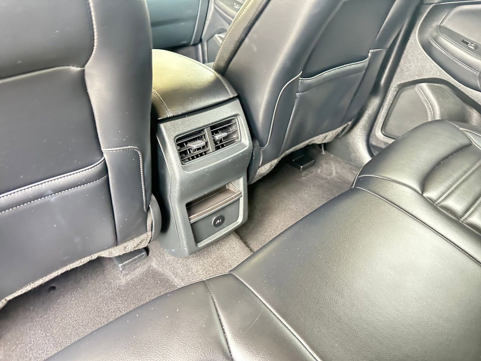 Used 2024 Ford Edge SEL image 24