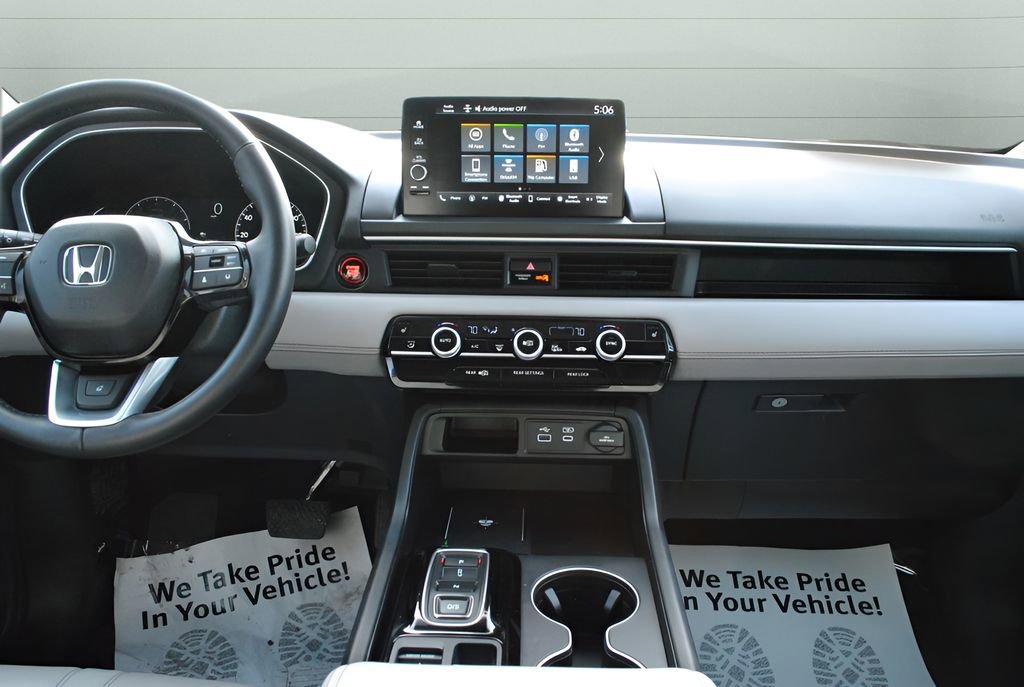 Certified 2025 Honda Pilot EX-L image 30