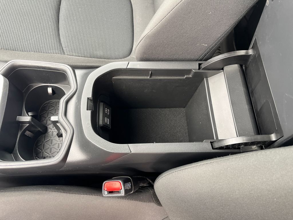 Certified 2023 Toyota RAV4 LE image 28