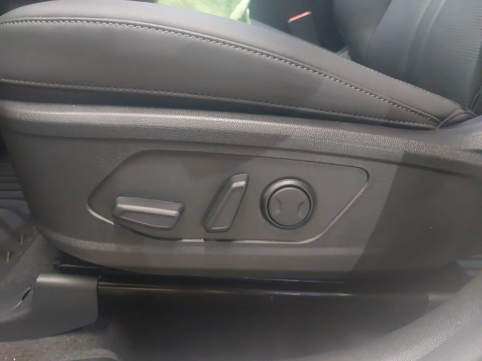 New 2026 Kia Sorento S w/ S Panoramic Sunroof Package FWD image 27