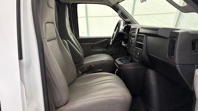 New 2026 Chevrolet Express 2500 w/ Driver Convenience Package RWD image 21