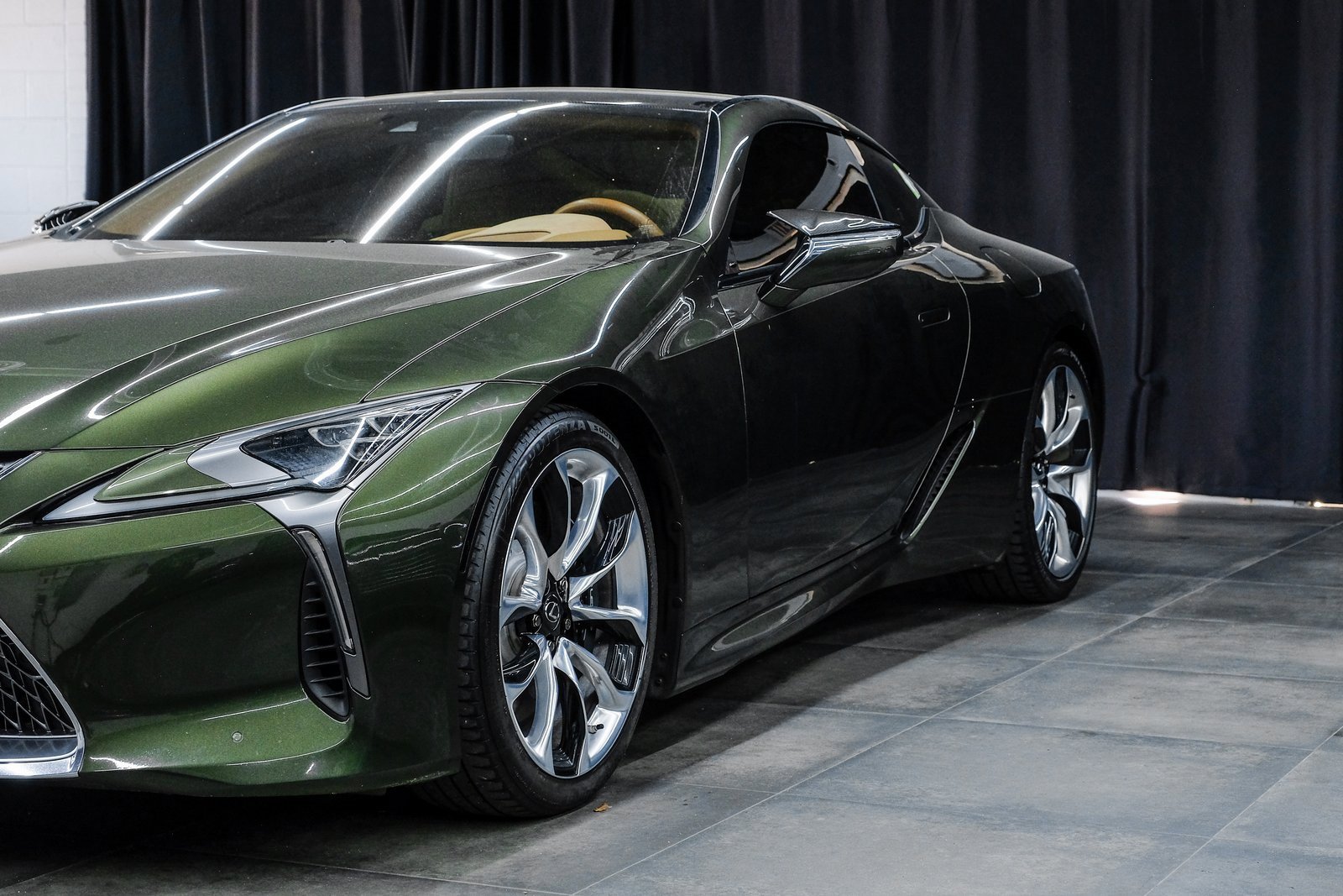 Used 2021 Lexus LC 500 Coupe w/ Performance Package image 7