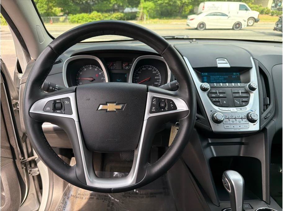 Used 2011 Chevrolet Equinox LT w/ Driver Convenience Package FWD image 13