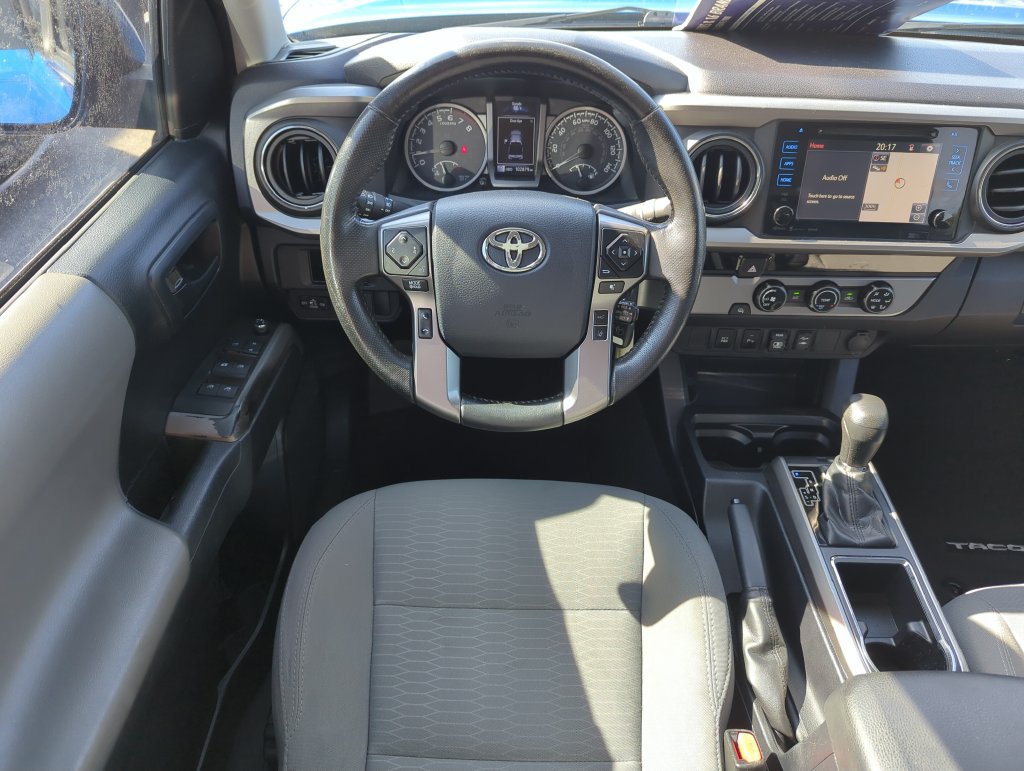 Used 2018 Toyota Tacoma SR5 RWD image 11