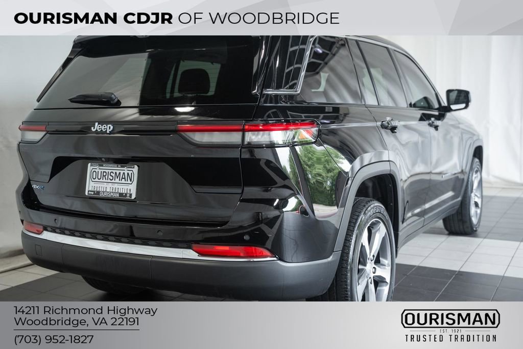 Certified 2023 Jeep Grand Cherokee 4WD 4xe w/ Luxury Tech Group II image 5