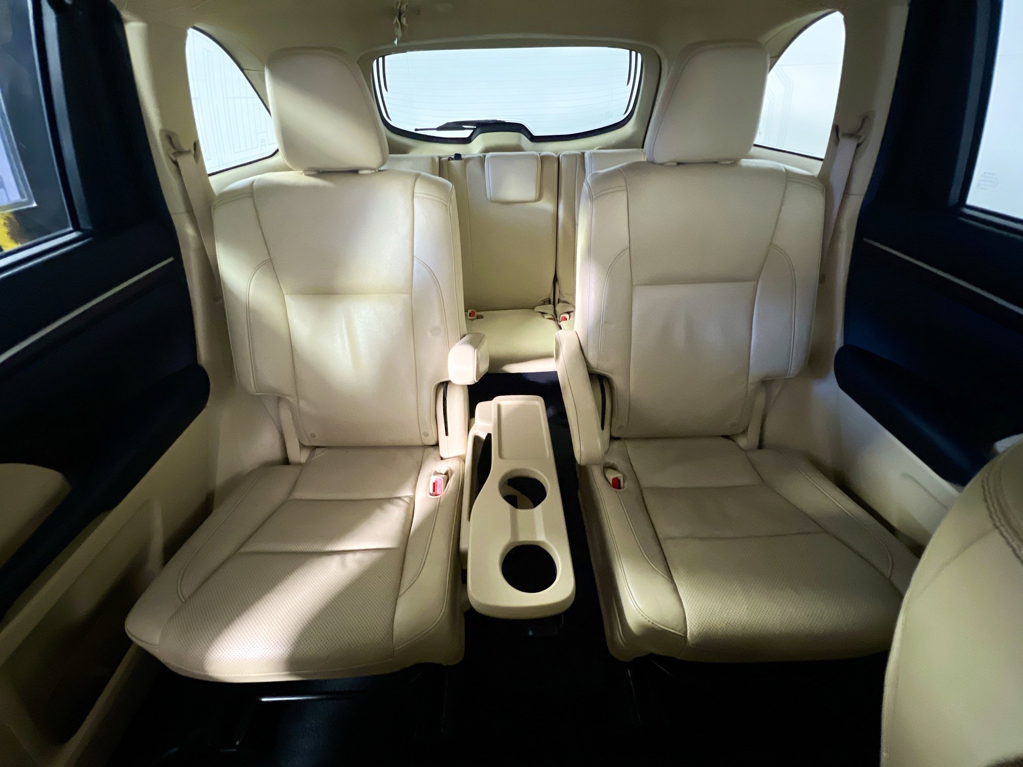 Used 2014 Toyota Highlander Limited image 33