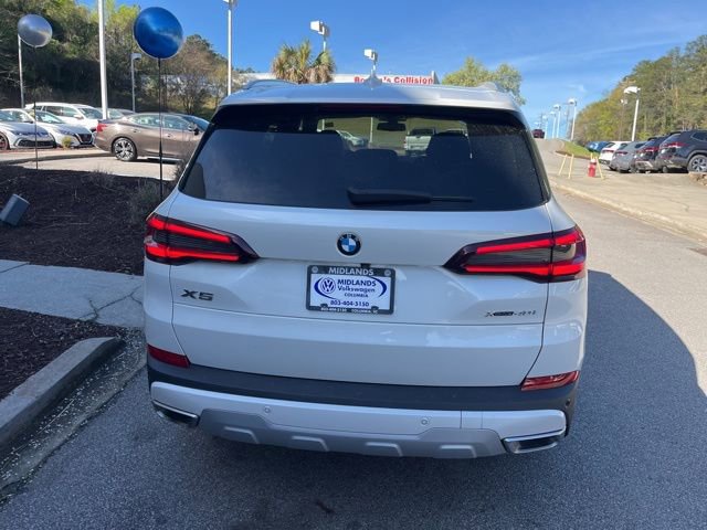 Used 2023 BMW X5 xDrive40i w/ Executive Package AWD/4WD image 36