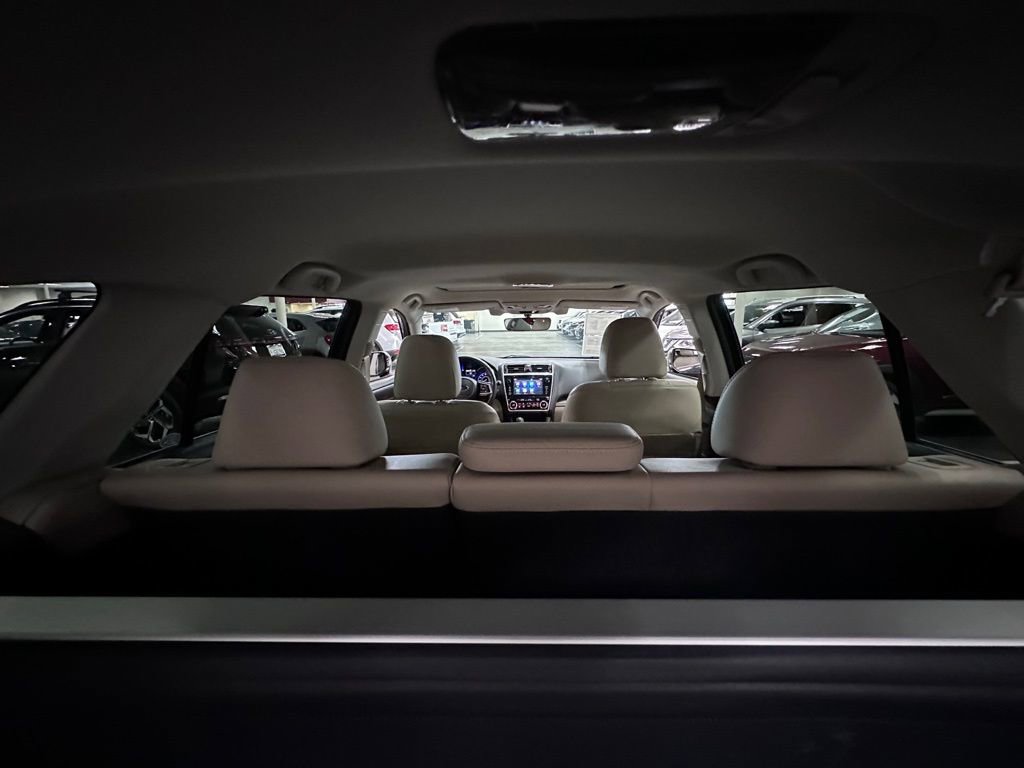 Used 2018 Subaru Outback 3.6R Limited image 28