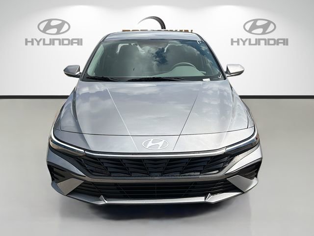 New 2026 Hyundai Elantra SE w/ Cargo Package FWD image 2