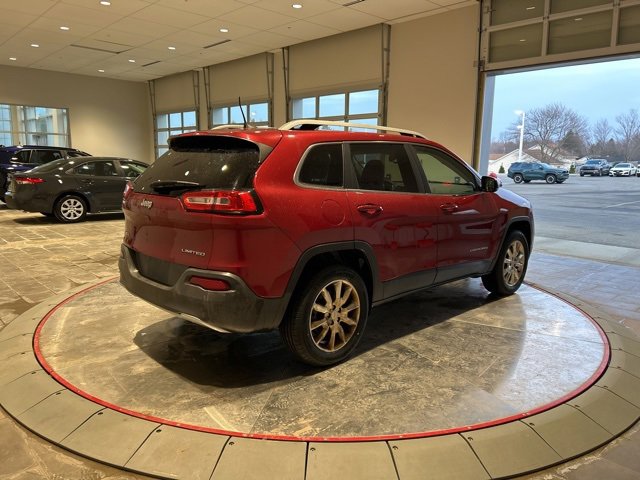 Used 2017 Jeep Cherokee Limited image 9
