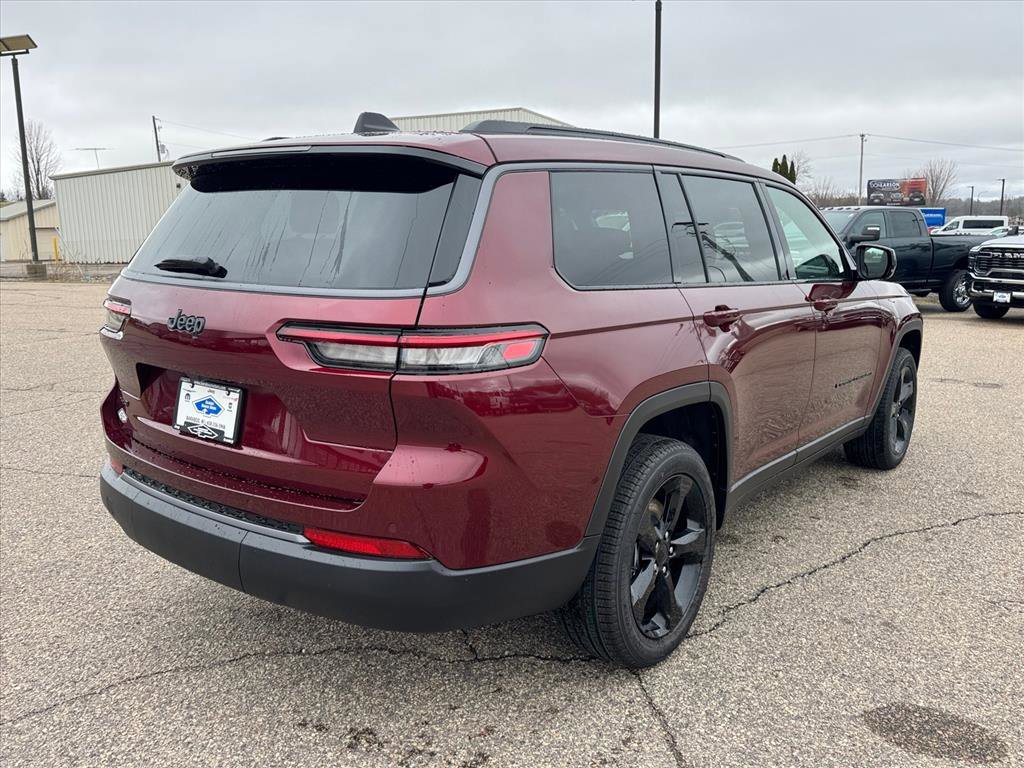 New 2026 Jeep Grand Cherokee L Limited AWD/4WD image 4