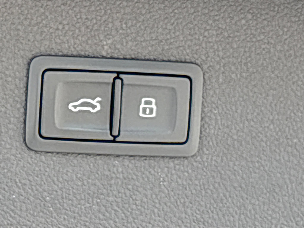 Used 2017 Audi RS 7 Prestige image 21