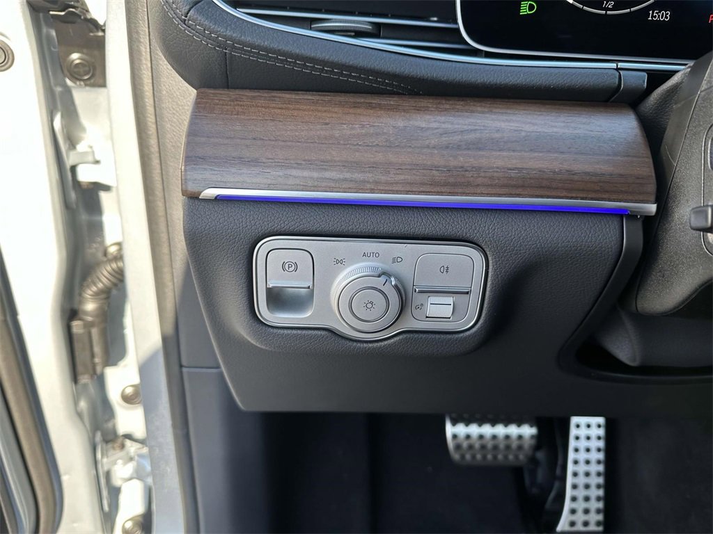 Used 2025 Mercedes-Benz GLS 450 4MATIC image 13