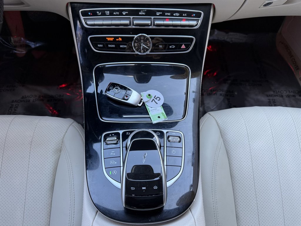 Used 2017 Mercedes-Benz E 300 4MATIC image 27