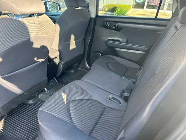 Used 2023 Toyota Highlander L FWD image 22