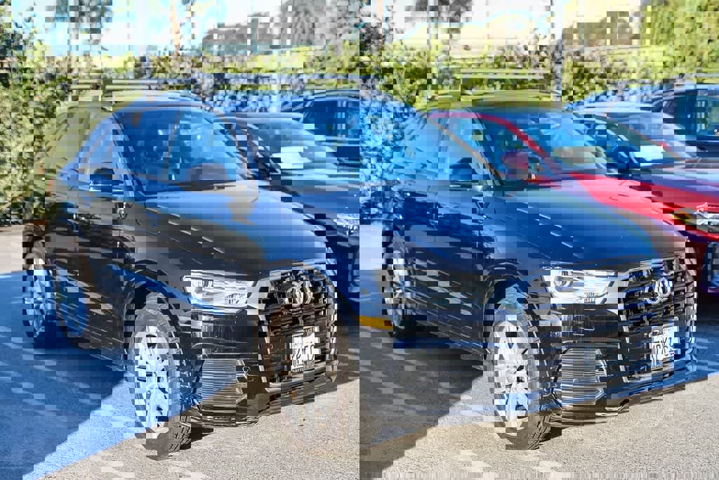 Used 2017 Audi Q3 2.0T Premium image 3