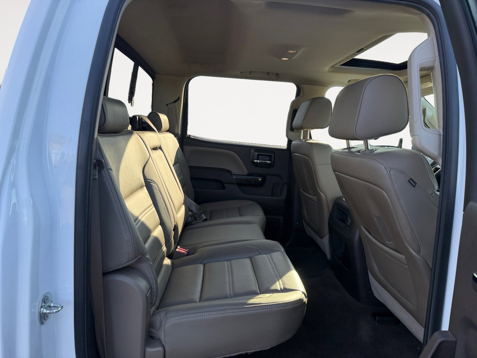 Used 2015 GMC Sierra 3500 Denali w/ Duramax Plus Package image 18