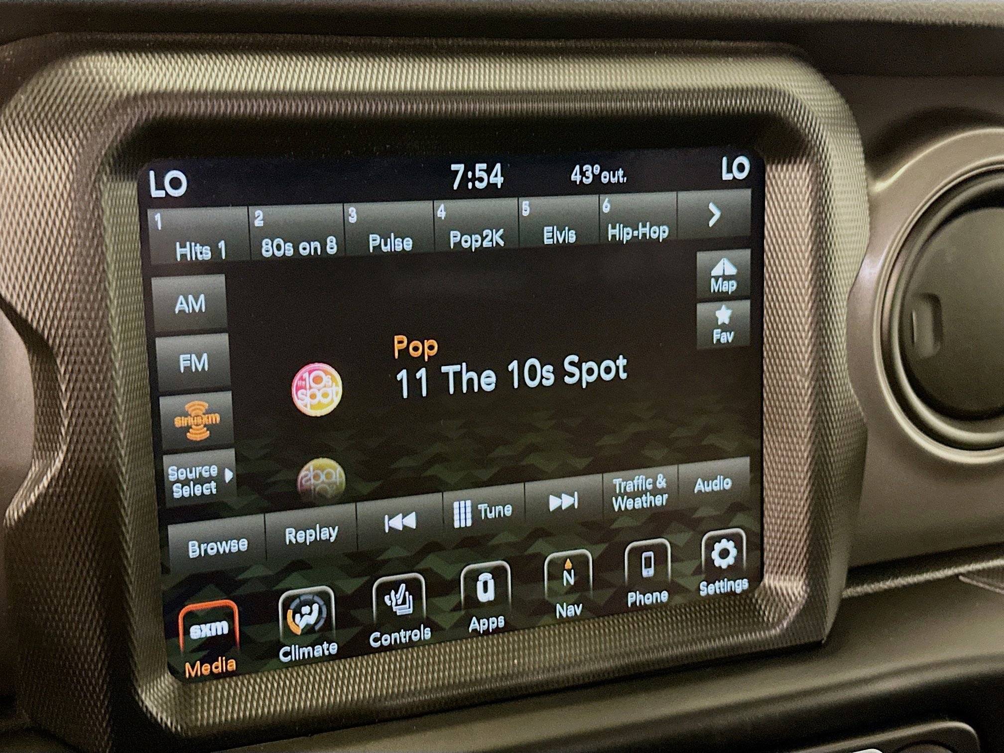 Used 2022 Jeep Wrangler Sport S image 21