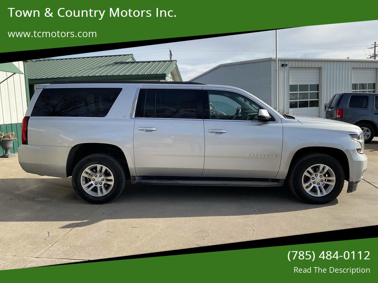 Used 2018 Chevrolet Suburban LT image 1