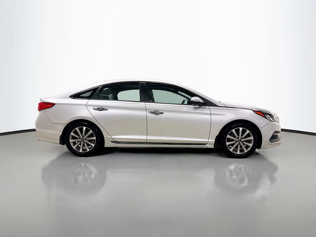 Used 2017 Hyundai Sonata Limited image 9