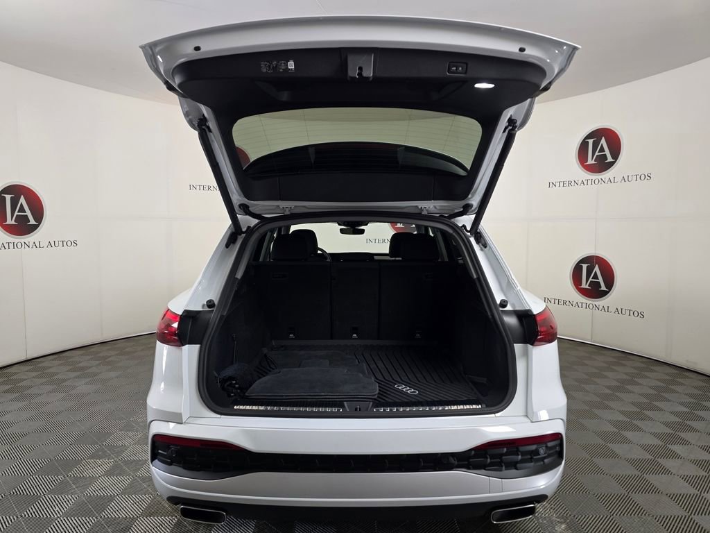 Certified 2025 Audi Q5 Premium Plus w/ Premium Plus image 9