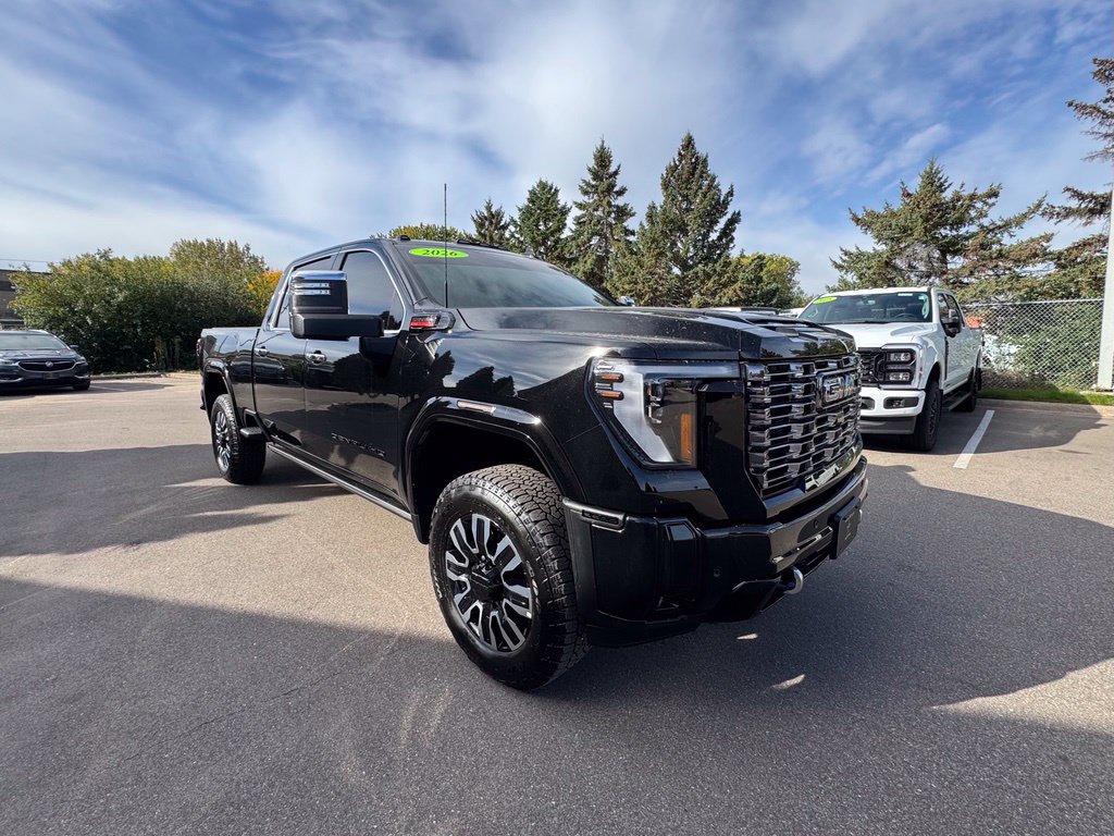 Used 2026 GMC Sierra 3500 Denali Ultimate w/ LPO, Black Badging Package AWD/4WD image 6