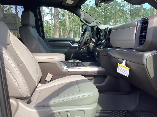 New 2026 Chevrolet Silverado 2500 LTZ w/ LTZ Premium Package image 23