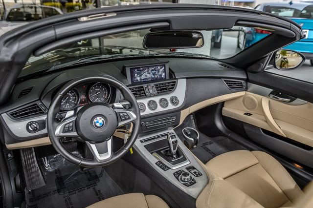 Used 2011 BMW Z4 sDrive35i RWD image 30