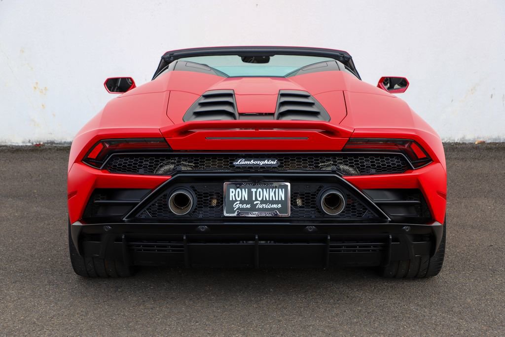 Used 2024 Lamborghini Huracan EVO AWD/4WD image 16