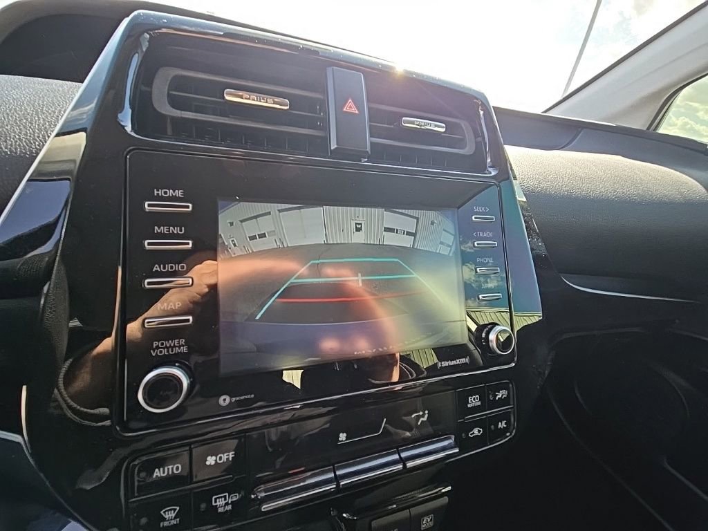 Used 2022 Toyota Prius LE image 17