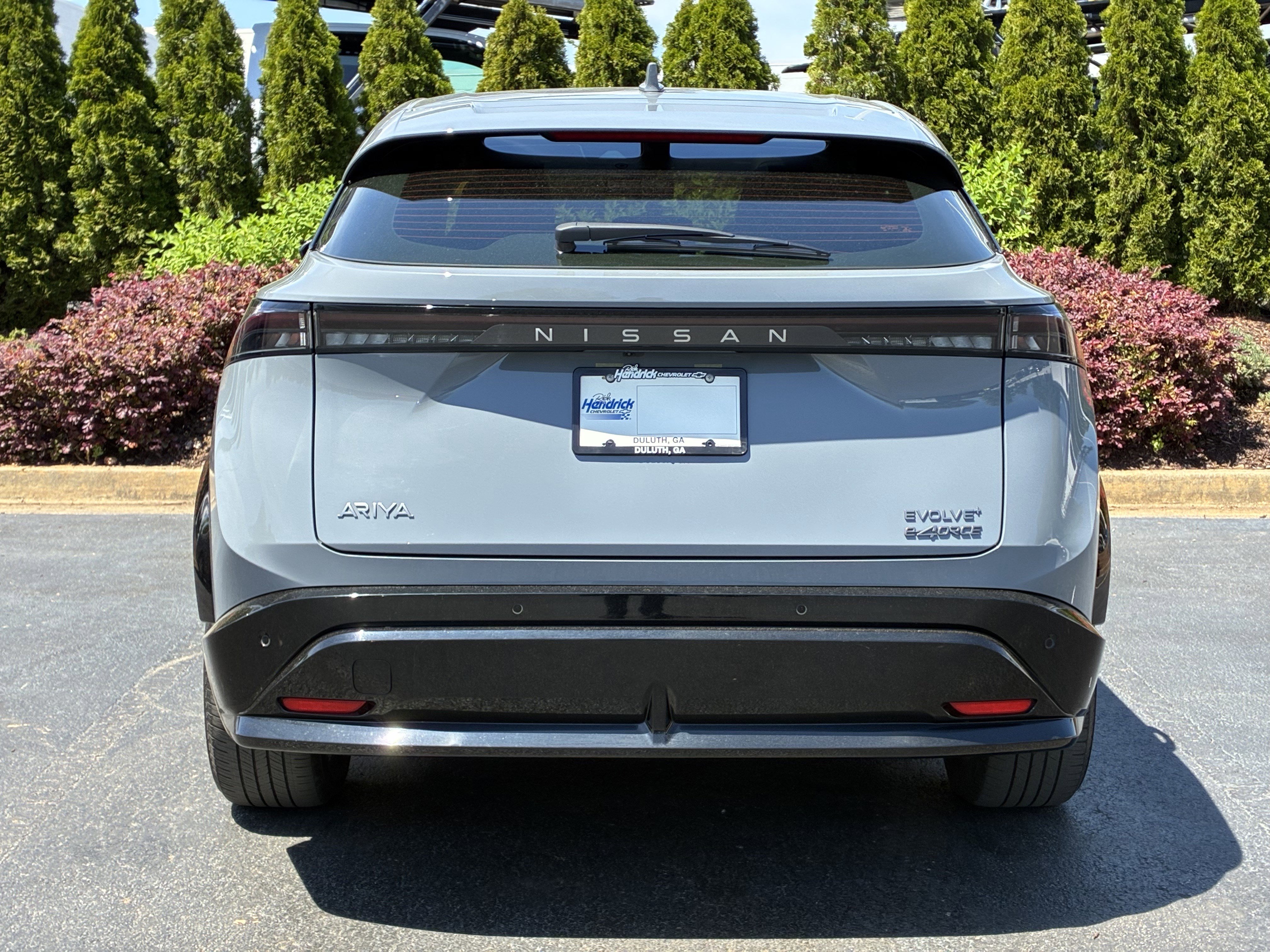 Used 2024 Nissan Ariya AWD image 8