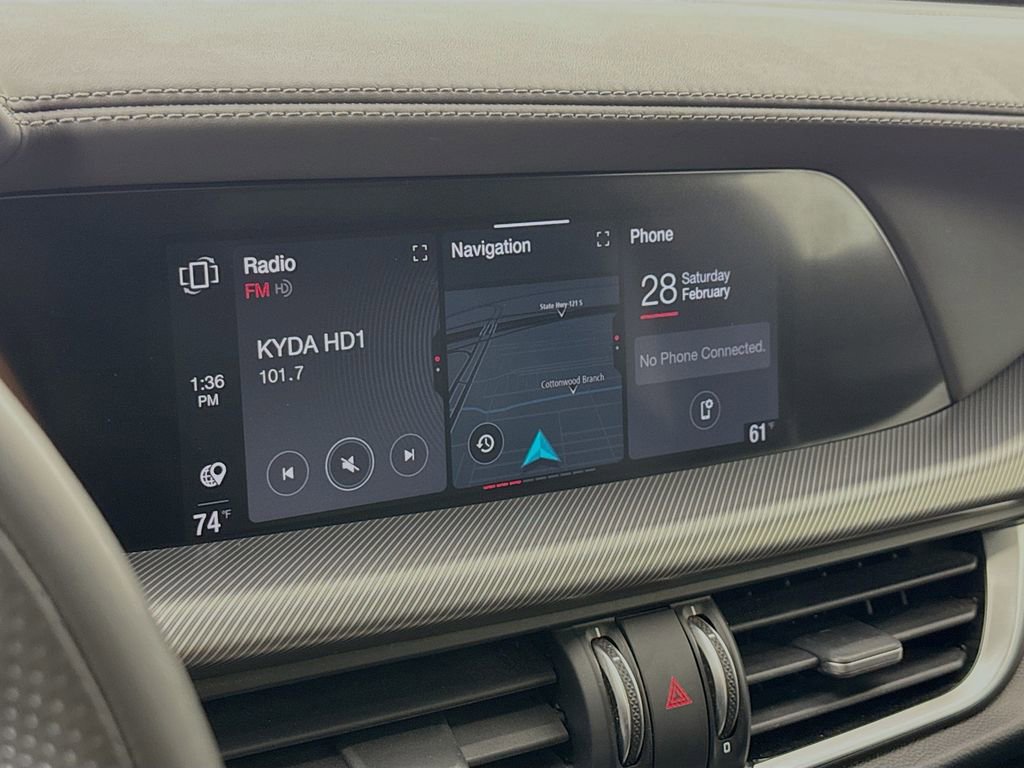 Used 2023 Alfa Romeo Stelvio Veloce image 18