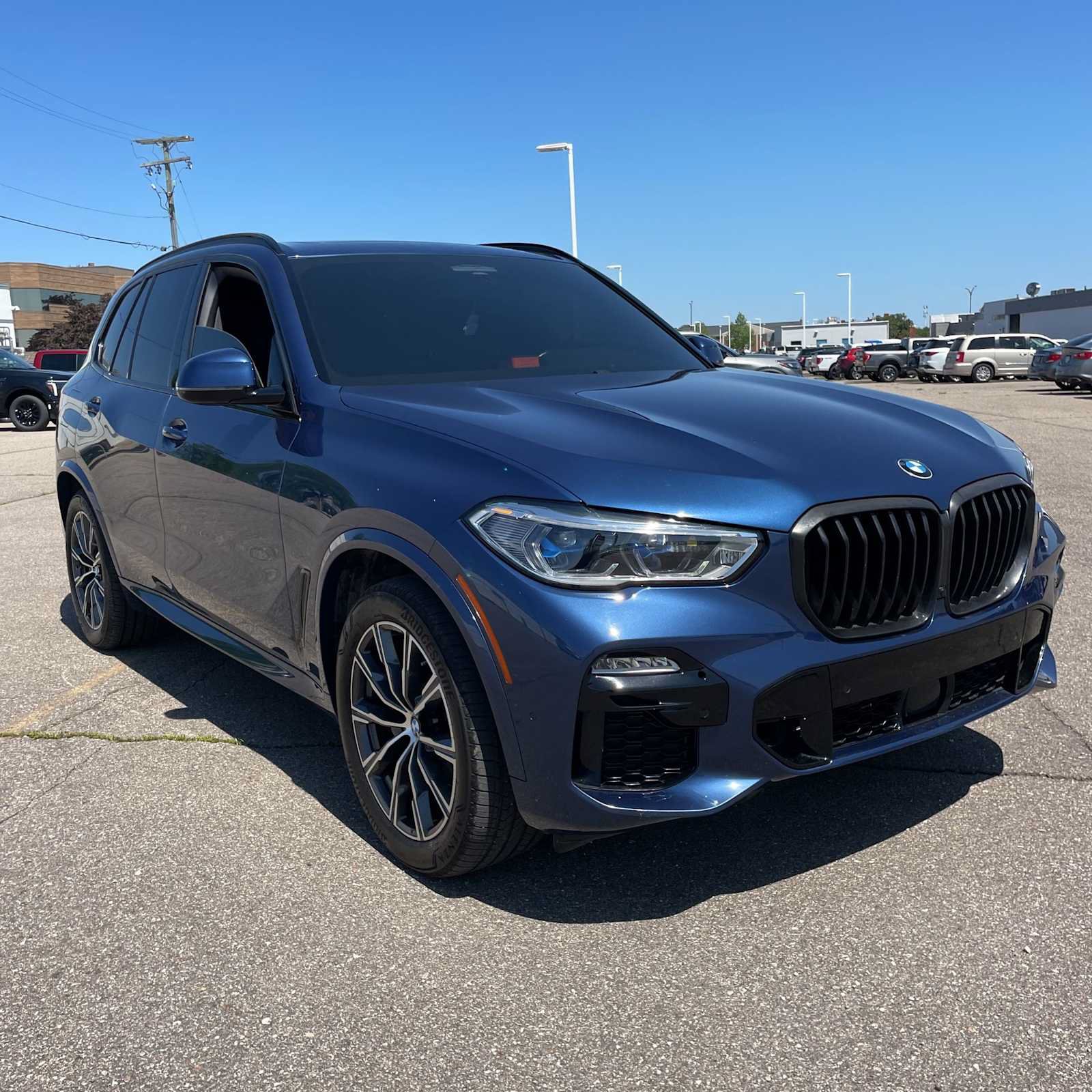 Used 2021 BMW X5 xDrive40i w/ M Sport Package AWD/4WD image 9