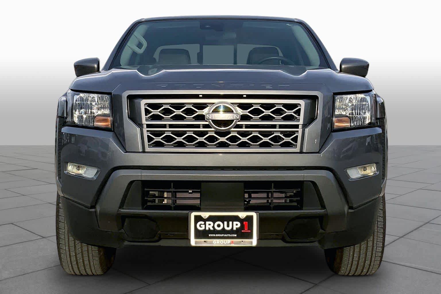 Used 2024 Nissan Frontier SV w/ SV Convenience Package RWD image 4