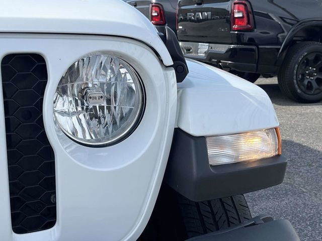 Used 2021 Jeep Gladiator Sport image 9