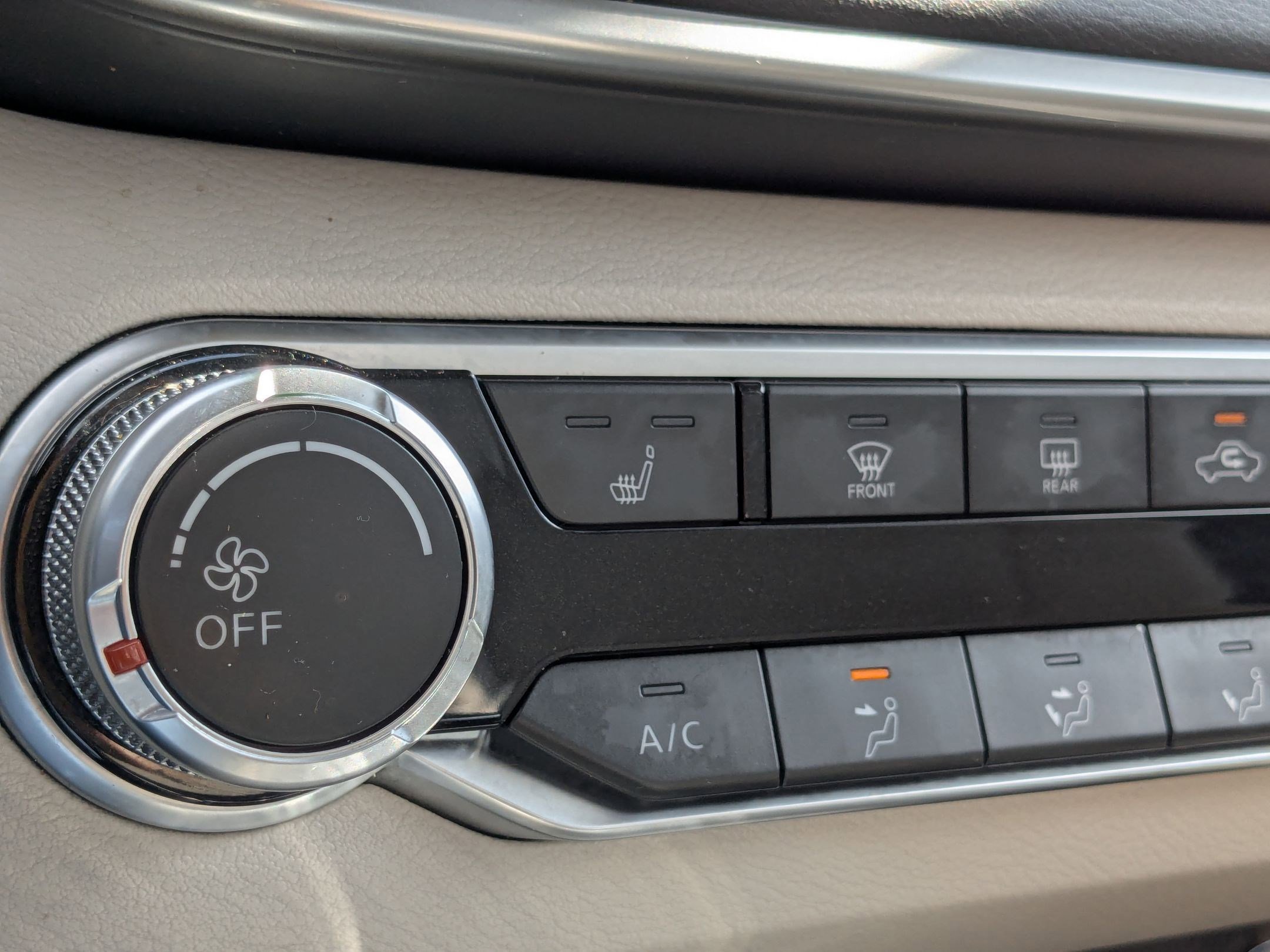 Certified 2022 Nissan Altima 2.5 SV w/ SV Premium Package image 16