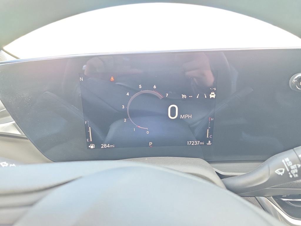 Used 2024 Buick Envista Preferred w/ Advanced Safety Package image 16