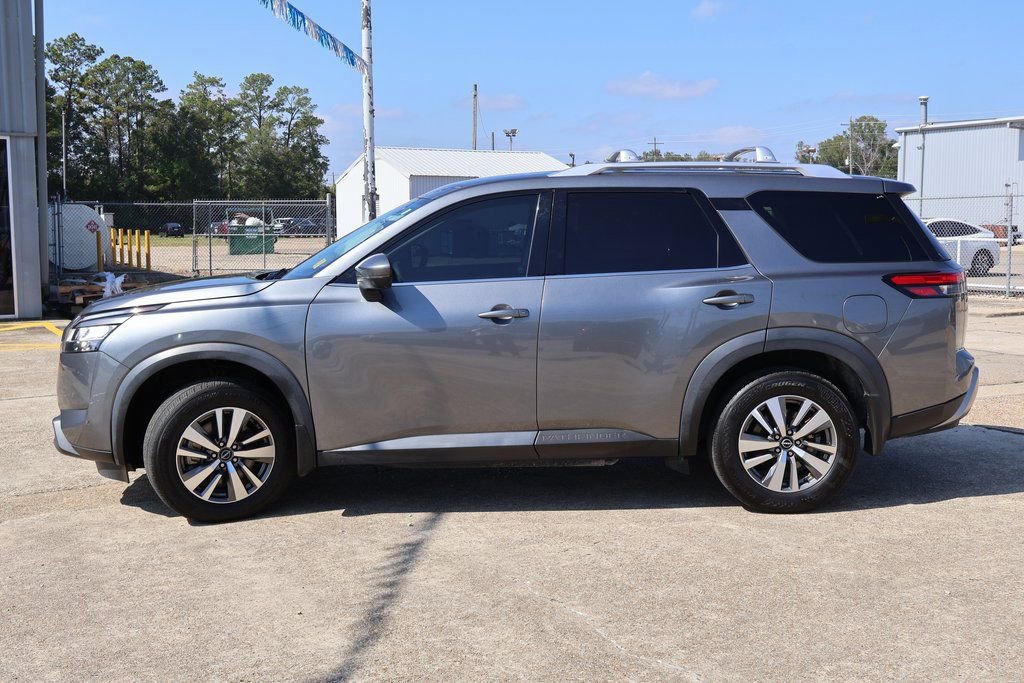 Used 2023 Nissan Pathfinder SL image 24