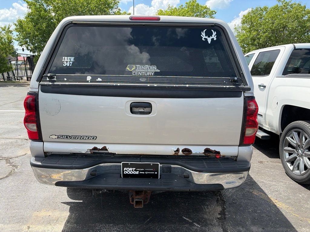Used 2006 Chevrolet Silverado 1500 LT w/ Onstar Plus Package AWD/4WD image 4
